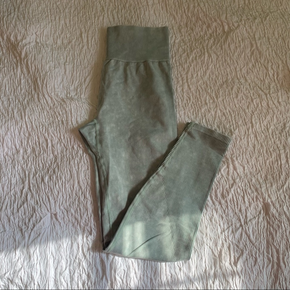 Victoria Secret Pink Hi-Rise Seamless Leggings!